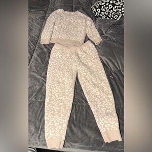 Cupcakes & Cashmere 2 Piece Set